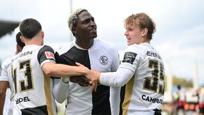 David Ntusu, avançado francês do Elversberg, marcou o 3º golo da sua equipa frente ao Leverkusen