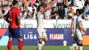 Pedro Matos bisou na partida em Varzim