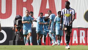O jogador do Estrela da Amadora, Abraham Marcus (3-E), festeja
