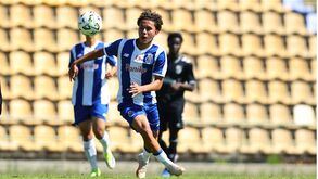 Juvenis: FC Porto tropeça em casa e empata com o V. Guimarães
