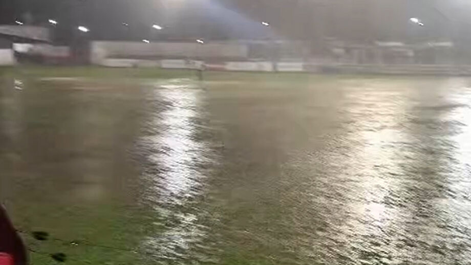 Jogadores de Club Mercedes e Estrella Del Sur não tiveram uma noite fácil