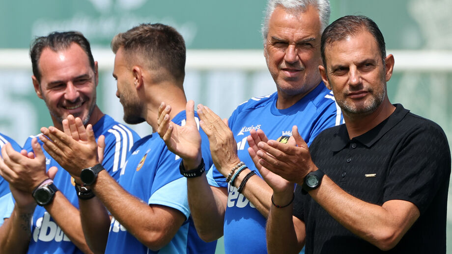 Sotiris Silaidopoulos no banco do Rio Ave