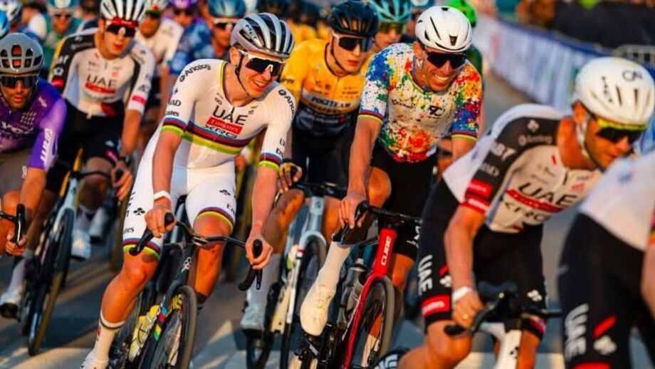 Pogacar e Rui Costa lado a lado