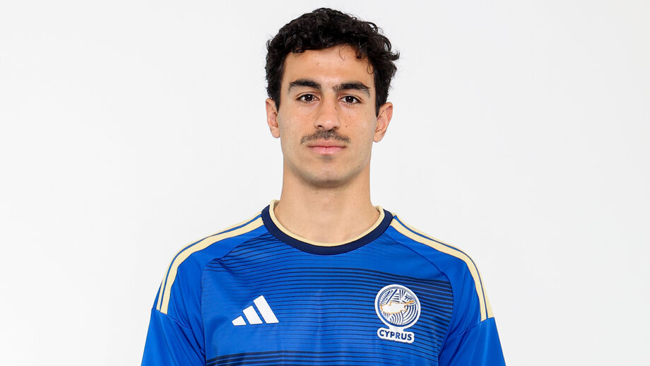 Stelios Andreou tem 30 internacionalizações e 1 golo por Chipre