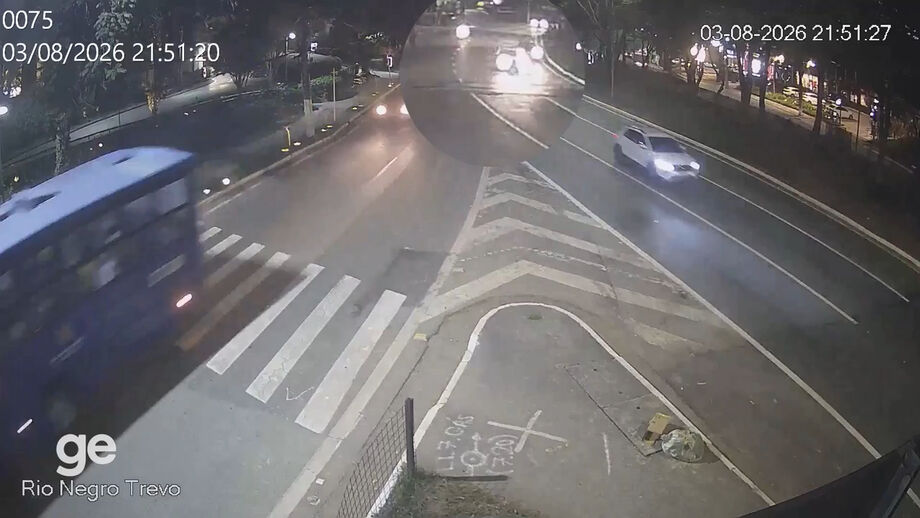 Nicolas não conseguiu evitar choque em homem que atravessou via fora da passadeira