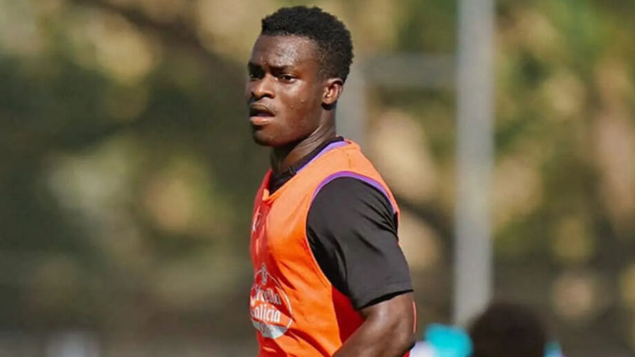 Ibrahim Alani, médio nigeriano do Valladolid, está no radar do Marítimo