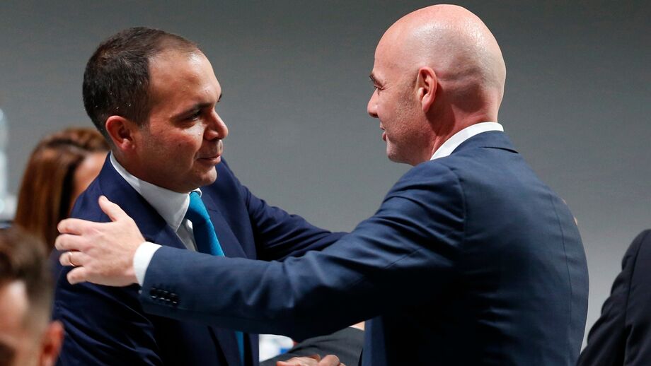Gianni Infantino e Ali Al-Hussein em 2016