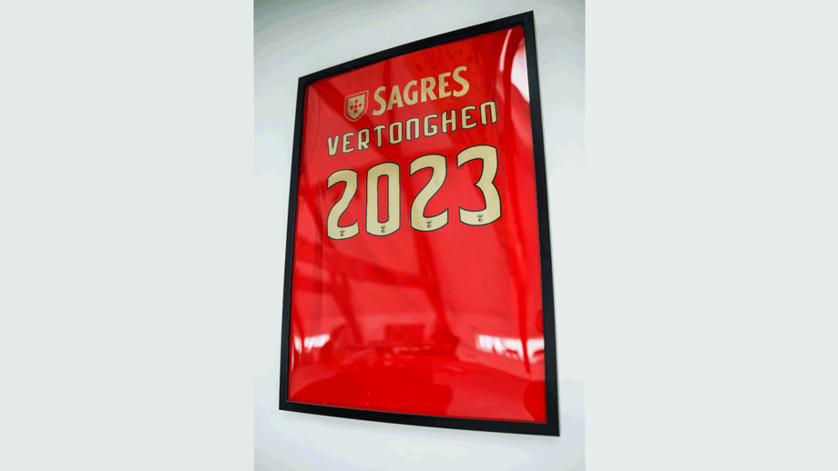 A camisola e o número que deixaram Vertonghen a pensar
