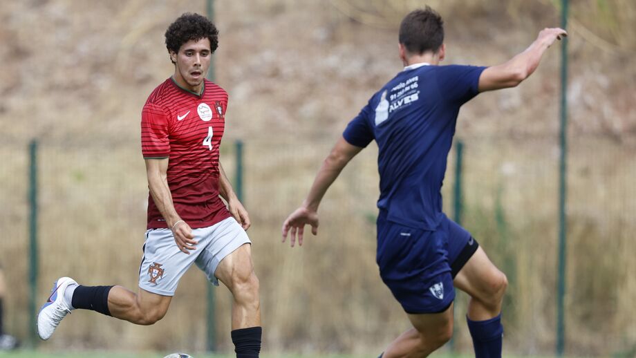 Equipa do 24.º Estágio do Jogador defrontou o Atlético da Malveira 
