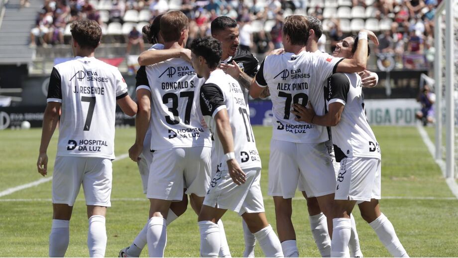 Farense afetado por surto viral