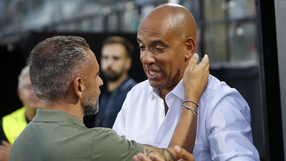 Pepa com Rui Borges, técnico do Sporting, na primeira jornada da Liga