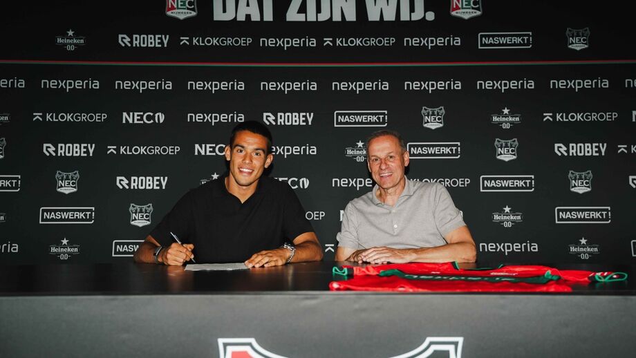 Gabriel Brás apresentado no NEC Nijmegen