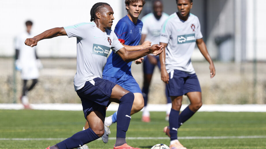Alverca B visitou Campus do Jogador