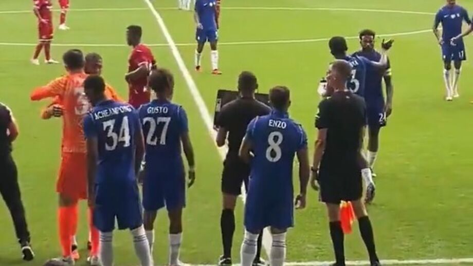Argentino festejou de forma provocatória frente a Inglaterra e já admitiu que quer deixar os blues