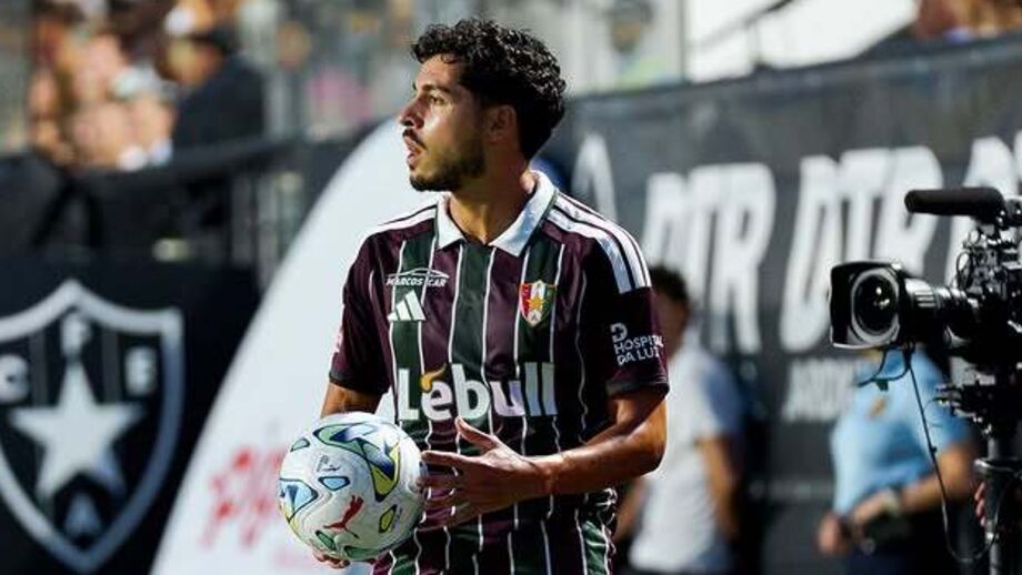 Rafa Soares na estreia pelo E. Amadora, diante do Sporting
