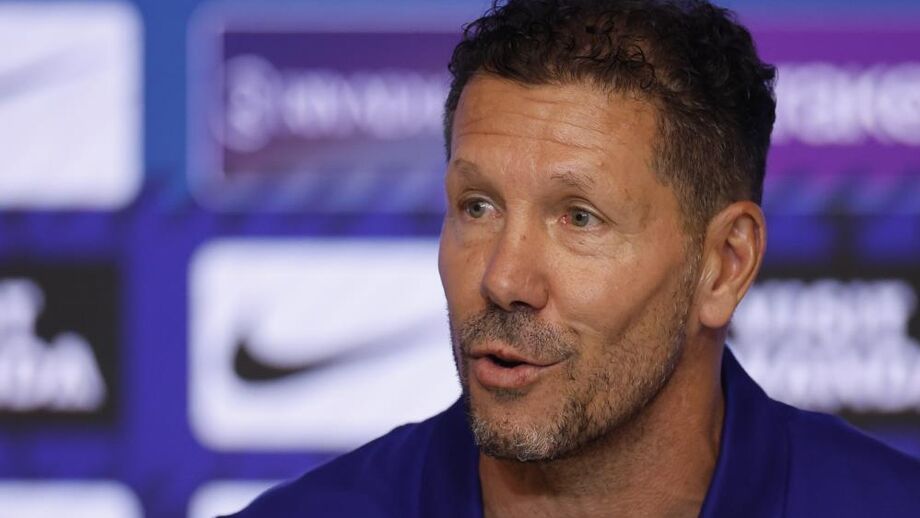 Diego Simeone durante conferência de imprensa
