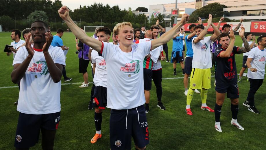 Dinamarquês festejou título de campeão da 2ª Liga