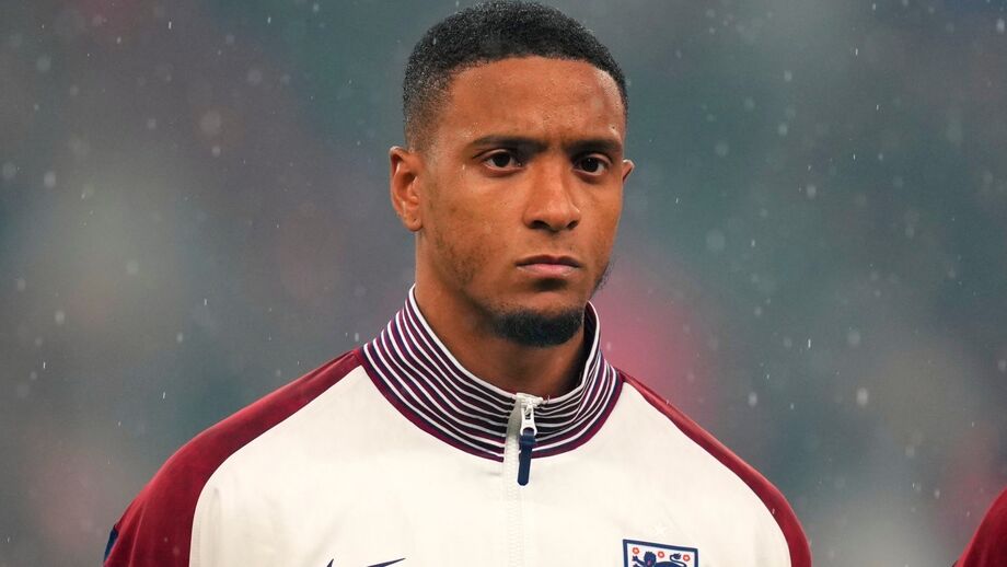 Konsa ao serviço da seleção inglesa