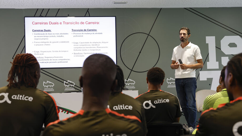 Carreiras duais e transição em análise no Estágio do Jogador 