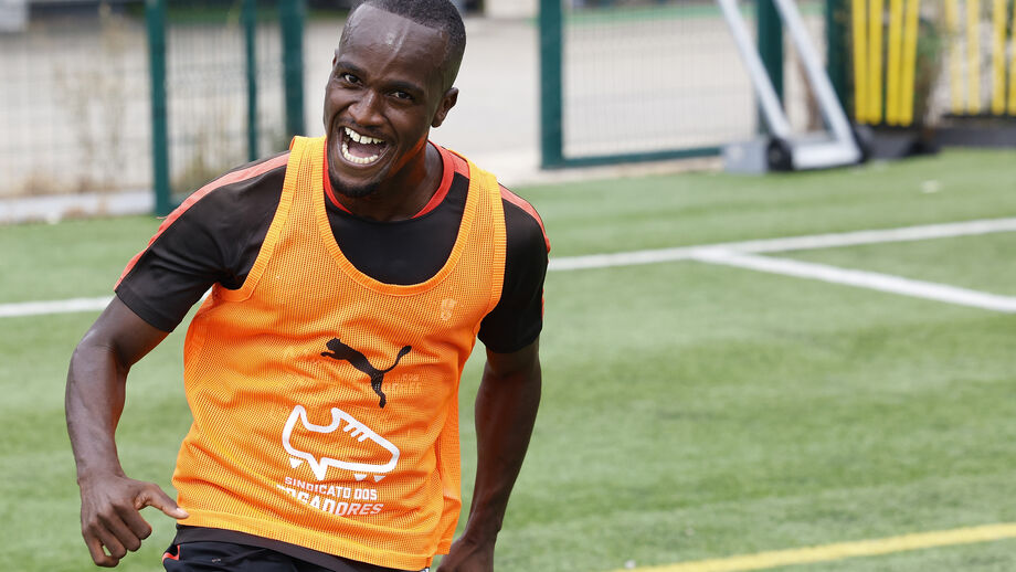Famana Quizera: internacional guineense juntou-se ao grupo 