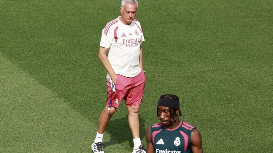 José Mourinho num treino do Real Madrid