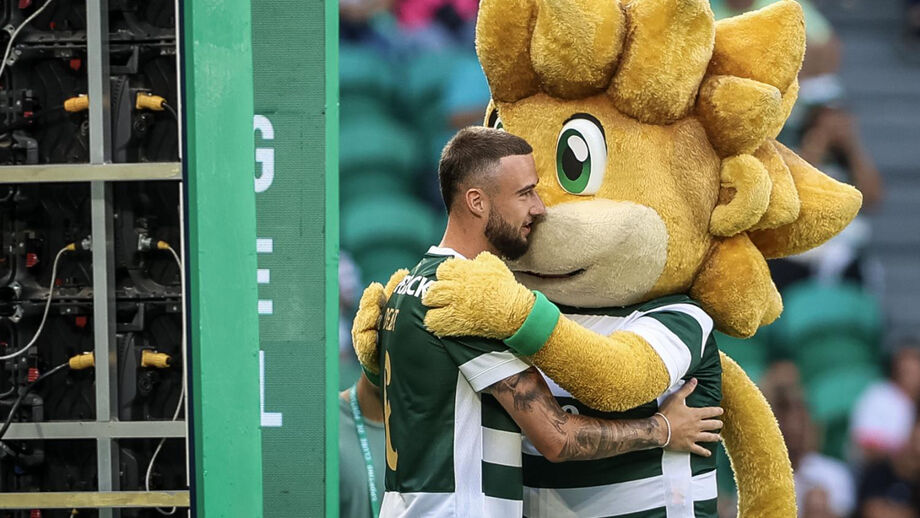 Debast regressou aos relvados na vitória do Sporting sobre o Alverca