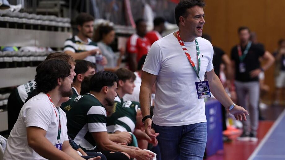 Ricardo Costa durante a Supertaça de andebol
