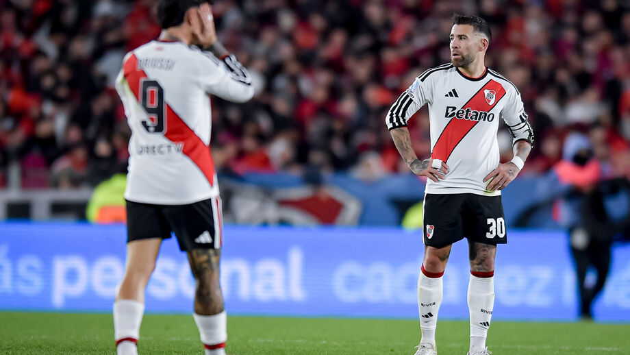 Otamendi incrédulo com empate