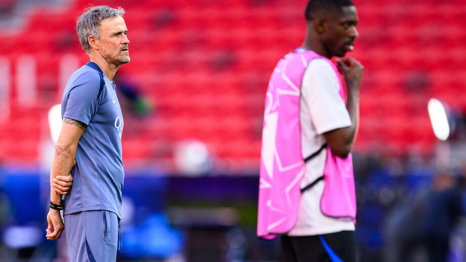 Dembelé e Luis Enrique antes da Supertaça Europeia