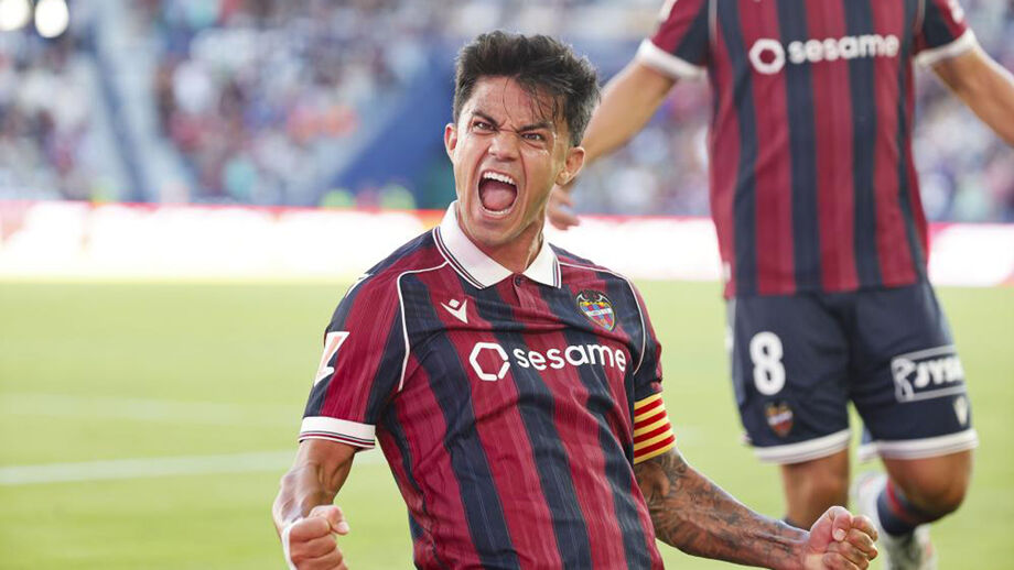Roger Brugue esteve em destaque na goleada do Levante ao Betis