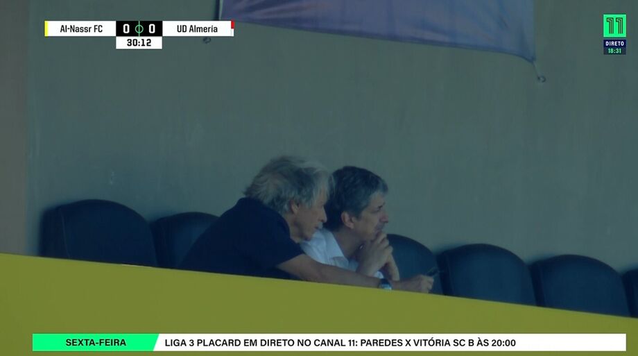Jorge Jesus na bancada da Cidade do Futebol