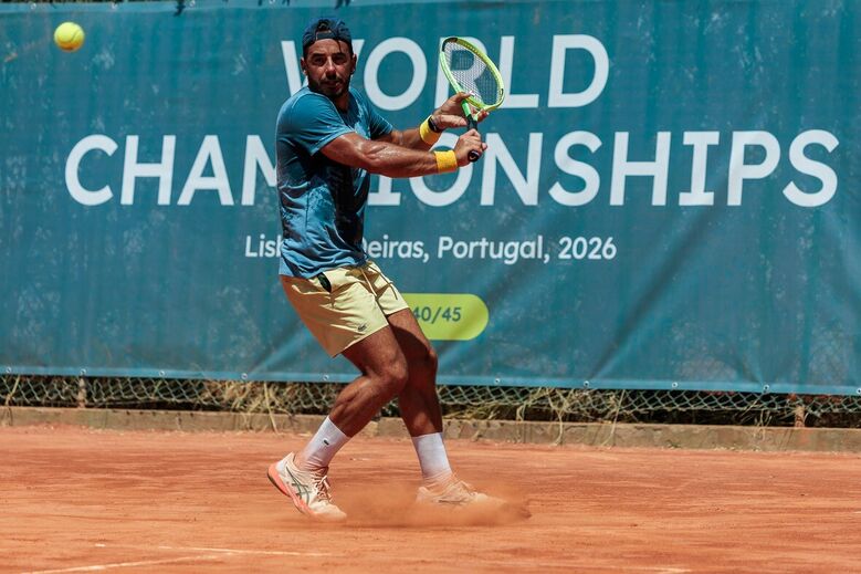 Fred Gil em ação no Campeonato do Mundo de Seniores Individual