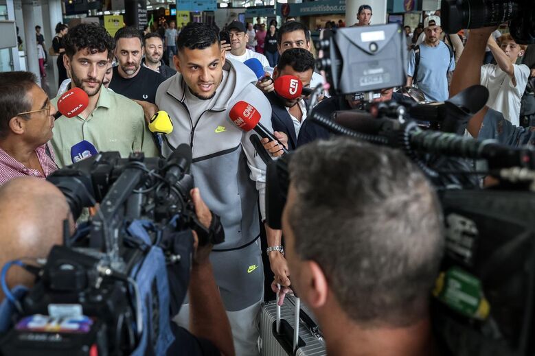 Kaique chega ao Sporting e mostra-se feliz com o novo desafio