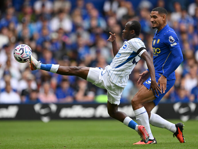 Malick Yalcouyé diante do Chelsea