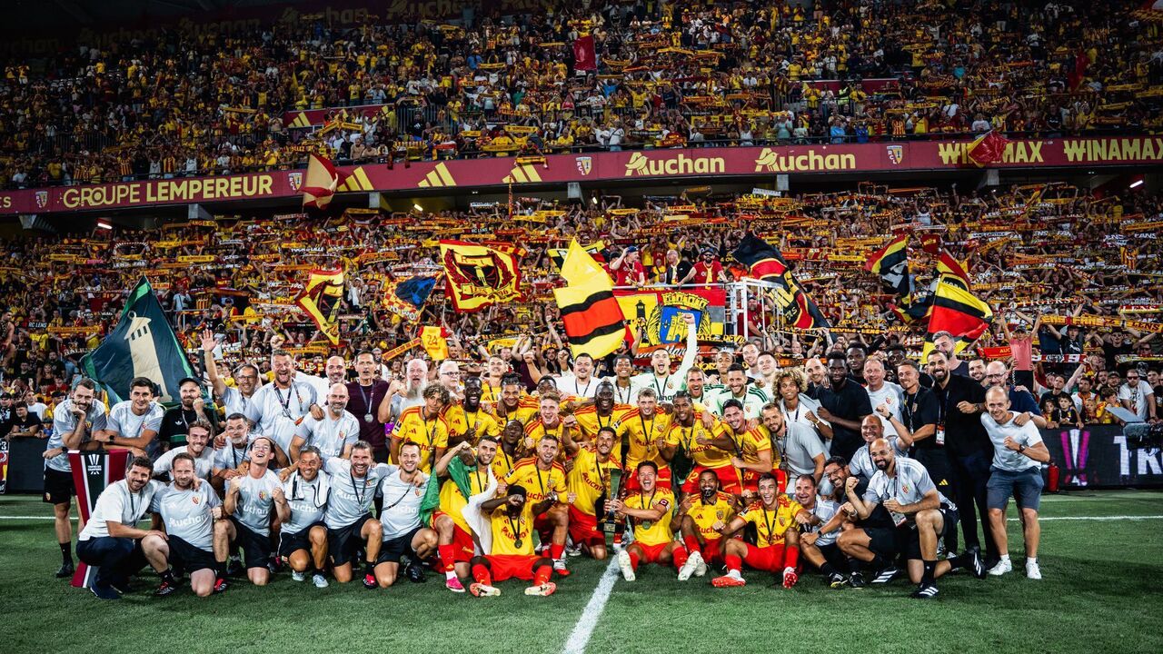 Lens venceu PSG na Supertaça de França, momento histórico para a equipa