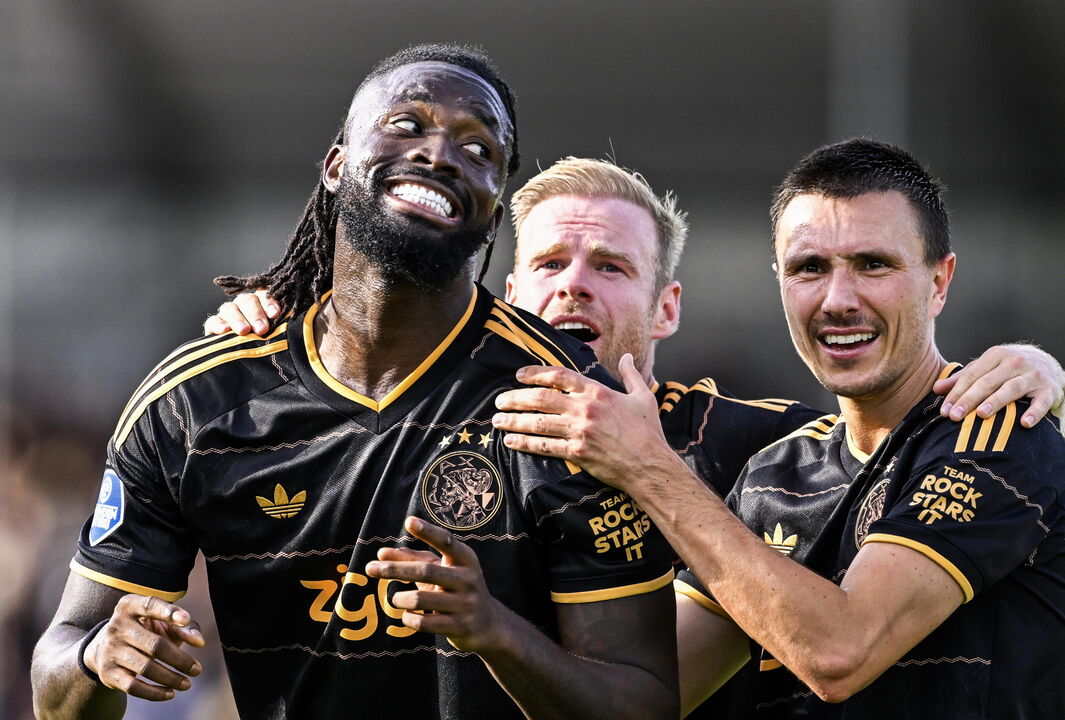 Arokodare radiante no Ajax