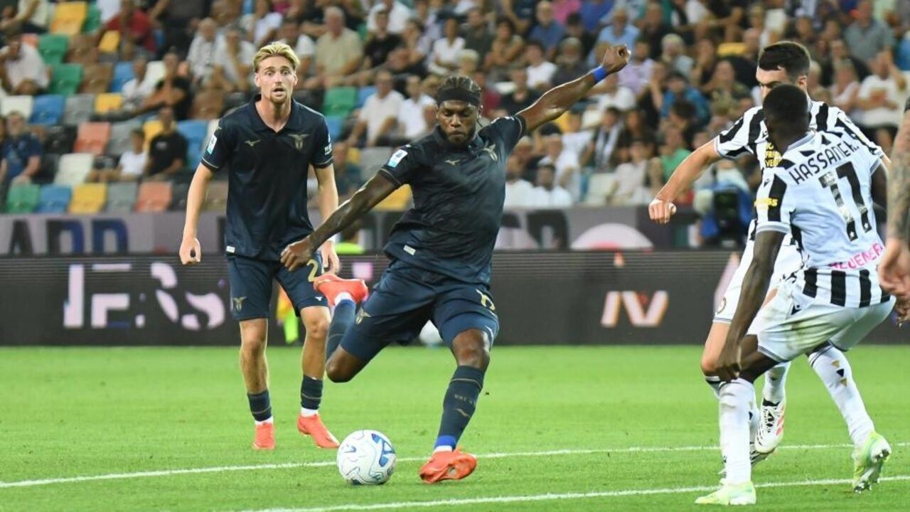 Com o português Nuno Tavares a titular, a Lazio chegou ao terceiro triunfo e subiu ao terceiro lugar