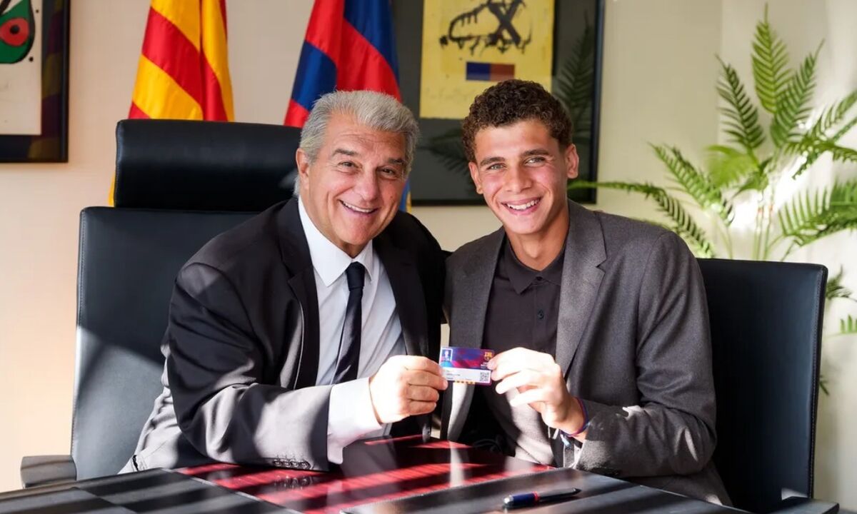 Abdelkarim renovou contrato