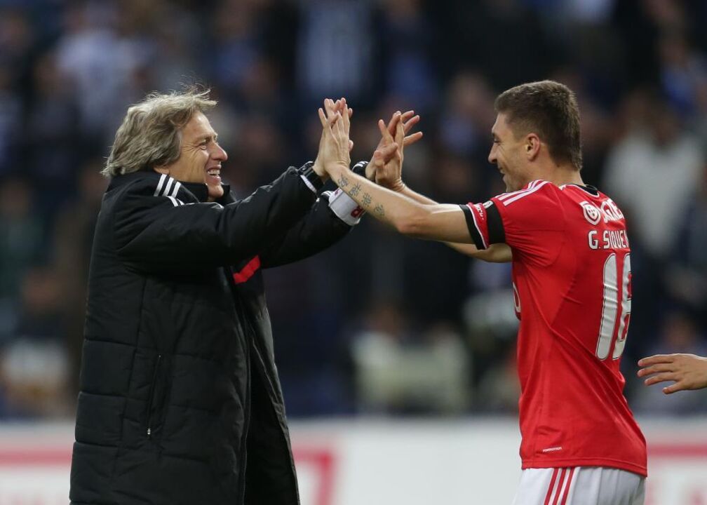 Siqueira com Jorge Jesus em 2013/14