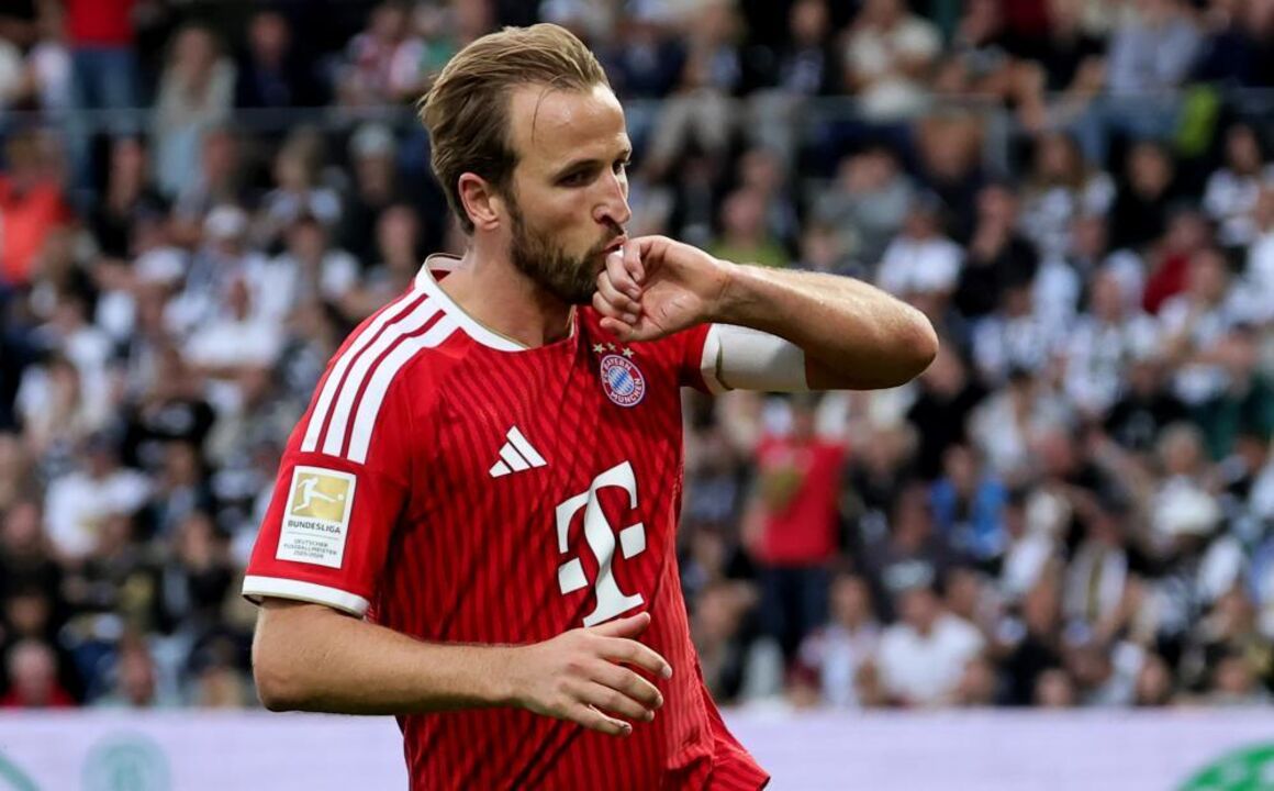 Harry Kane of Munich celebrates after scoring the 2-1 lead