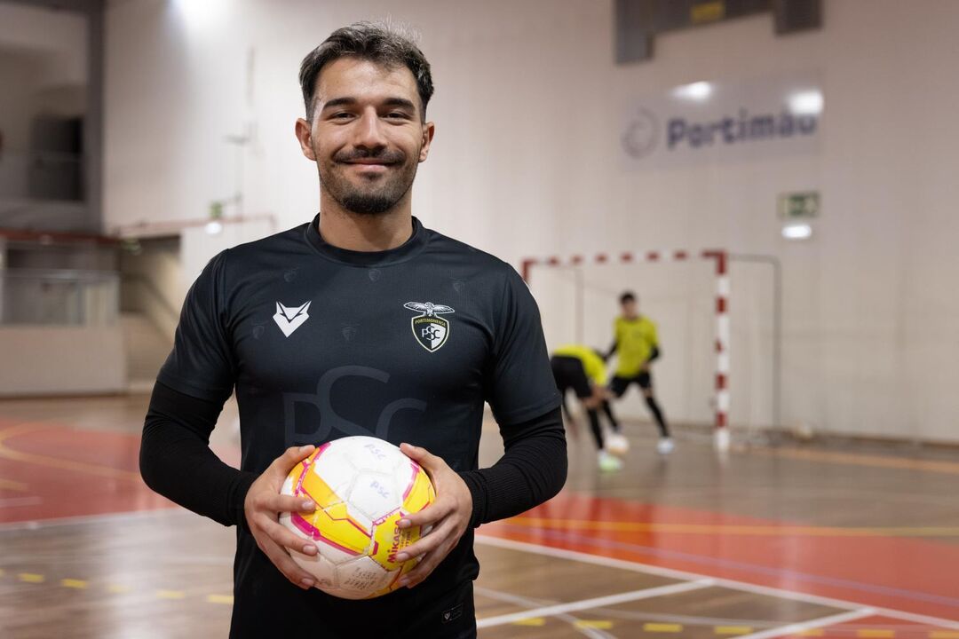 Jogador de futsal do Portimonense Clube
