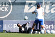 Diogo Costa em ação no treino