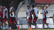 Bah e Rafa bem dispostos no treino do Benfica