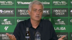Mourinho e a 'fita' do Betis: «Pensava que ele estava morto à frente do meu banco, que vinha uma ambulância...»