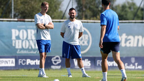 Farioli orienta mais um treino