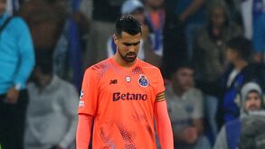 Diogo Costa lamenta falta de sorte para o empate