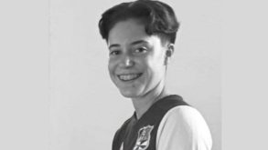 Atleta de futebol feminino morre em despiste de carro 