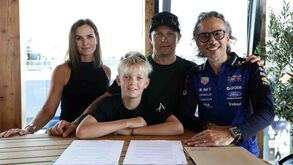 Robin Raikkonen apresentado na Red Bull