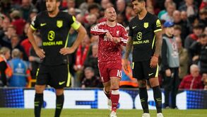 Mac Allister celebra o golo pelo Liverpool