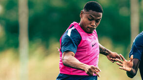Matheus França em ação no treino do Alverca
